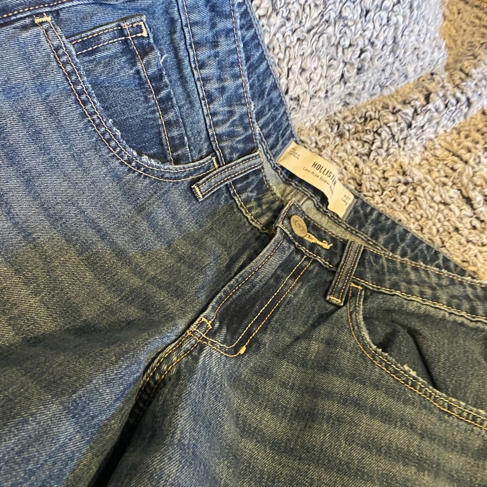 Hollister Medium Blue Low-Rise Super Baggy Jeans